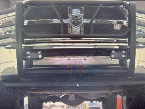 2017 RAM 2500 Tradesman Crew Cab 4x4 6'4' Box