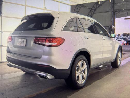 2018 Mercedes-Benz GLC 300 Base