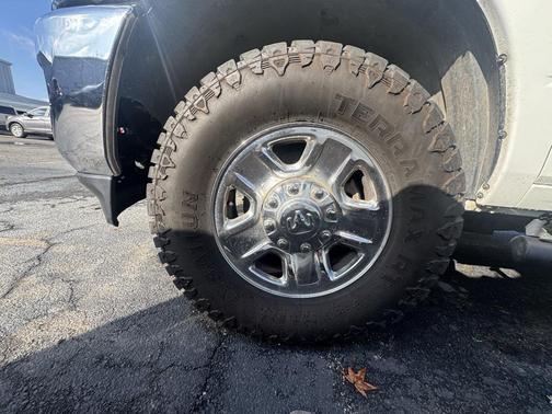 2022 RAM 2500 Big Horn Crew Cab 4x4 8' Box