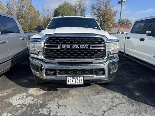 2022 RAM 2500 Big Horn Crew Cab 4x4 8' Box