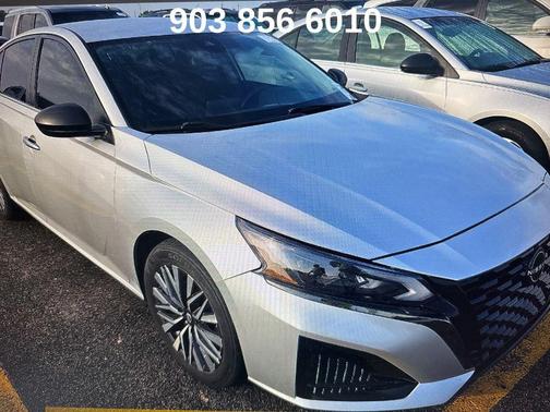 Brilliant Silver Metallic 2024 Nissan Altima 2.5 SV