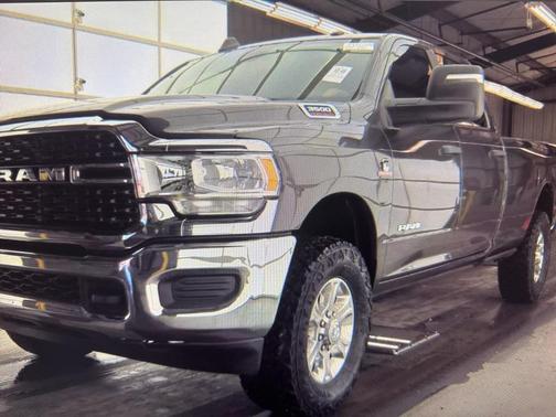 2023 RAM 3500 Big Horn Crew Cab 4x4 8' Box