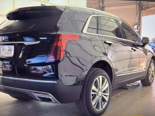 2020 Cadillac XT5 Premium Luxury