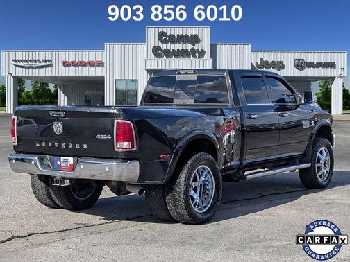 Brilliant Black Crystal Pearlcoat 2018 RAM 3500 Longhorn