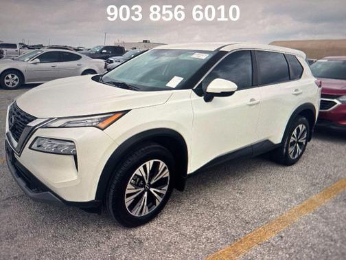 Pearl White Tricoat 2022 Nissan Rogue SV