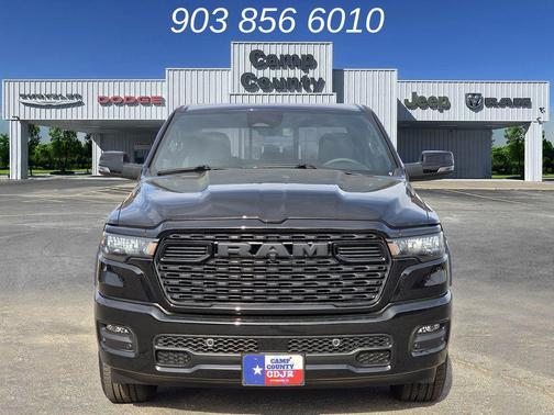 Diamond Black Crystal Pearlcoat 2026 RAM 1500 Big Horn/Lone Star