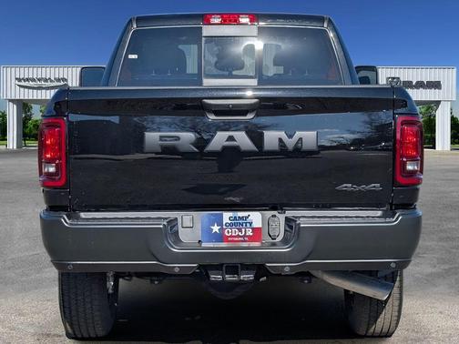 2026 RAM 2500 Tradesman Crew Cab 4x4 6'4' Box