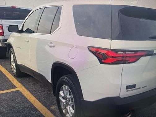 2023 Chevrolet Traverse LS