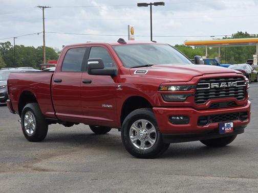 Molten Red Pearlcoat 2026 RAM 2500 Lone Star Crew Cab 4x4 6'4' Box