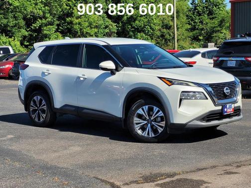 Pearl White Tricoat 2022 Nissan Rogue SV