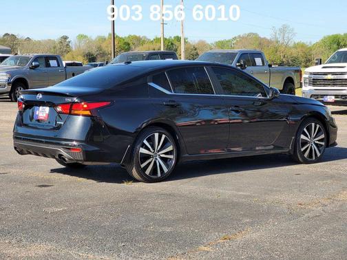 2021 Nissan Altima SR VC-Turbo FWD