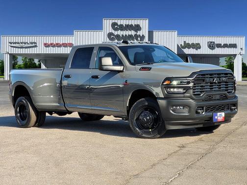 2026 RAM 3500 Tradesman Crew Cab 4x2 8' Box