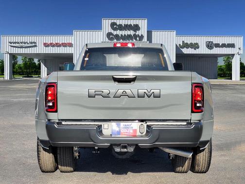 2026 RAM 3500 Tradesman Crew Cab 4x2 8' Box