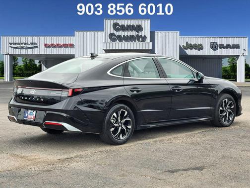 Abyss Black 2025 Hyundai SONATA SEL