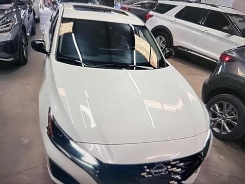 2023 Nissan Altima SR VC-Turbo FWD