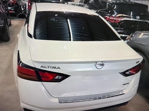 2023 Nissan Altima SR VC-Turbo FWD