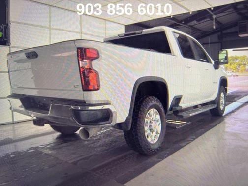 Summit White 2024 Chevrolet Silverado 2500 LT
