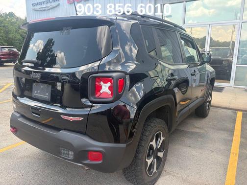 Black Clearcoat 2019 Jeep Renegade Trailhawk