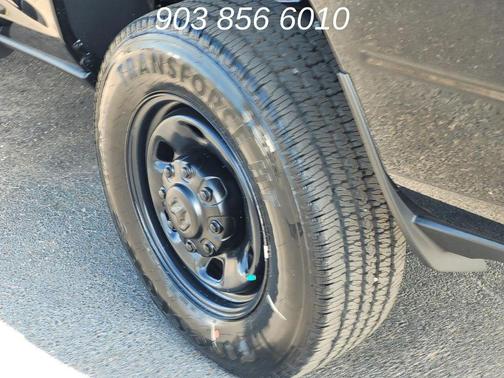 Diamond Black Crystal Pearlcoat 2026 RAM 2500 Tradesman Crew Cab 4x4 6'4' Box