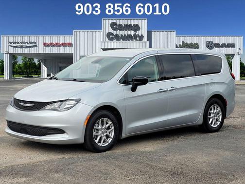 Silver Mist Clearcoat 2024 Chrysler Voyager LX