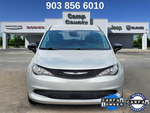 2024 Chrysler Voyager LX