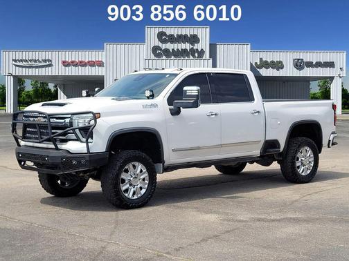 Iridescent Pearl Tricoat 2024 Chevrolet Silverado 2500 High Country