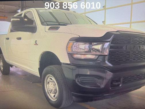 2024 RAM 2500 Tradesman Crew Cab 4x4 6'4' Box