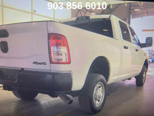 2024 RAM 2500 Tradesman Crew Cab 4x4 6'4' Box