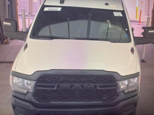 2024 RAM 2500 Tradesman Crew Cab 4x4 6'4' Box