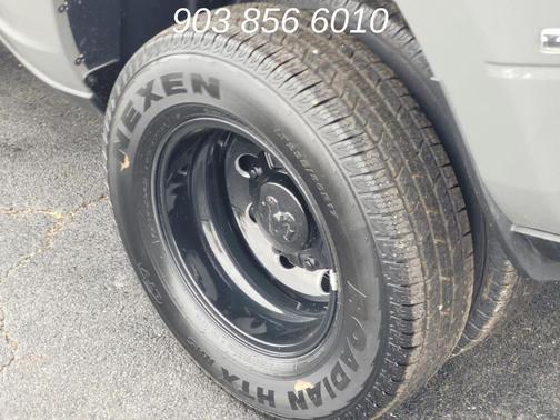 Ceramic Gray Clearcoat 2026 RAM 3500 Laramie Crew Cab 4x4 8' Box