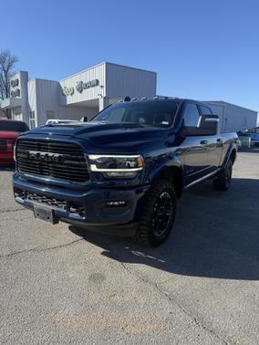 2023 RAM 2500 Laramie Crew Cab 4x4 6'4' Box