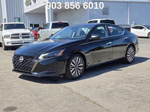 Super Black Clearcoat 2025 Nissan Altima 2.5 SV