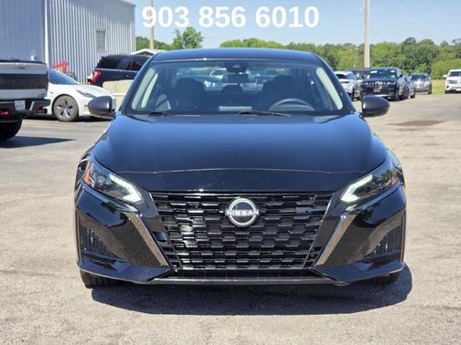 Super Black Clearcoat 2025 Nissan Altima 2.5 SV
