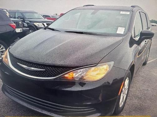 2017 Chrysler Pacifica Touring