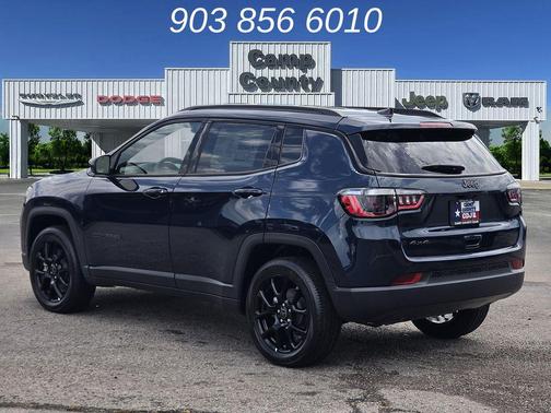Fathom Blue Pearl Coat 2026 Jeep Compass Sport