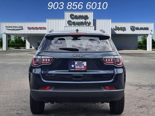 Fathom Blue Pearl Coat 2026 Jeep Compass Sport
