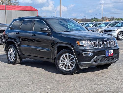 2021 Jeep Grand Cherokee Laredo