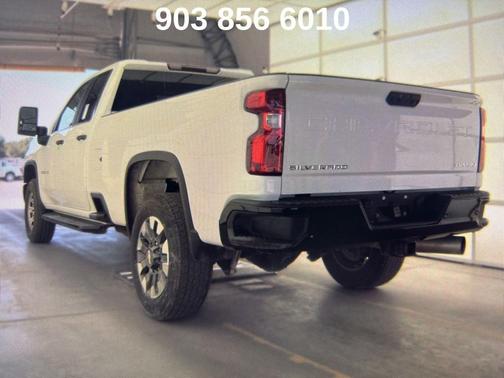 Summit White 2024 Chevrolet Silverado 2500 Custom