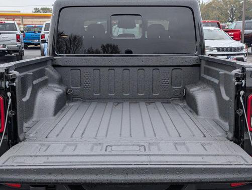 2026 Jeep Gladiator Sport S