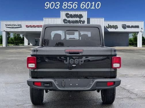 Black Clearcoat 2026 Jeep Gladiator Sport S