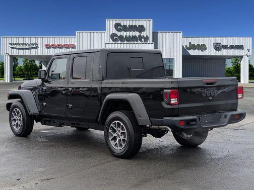 2026 Jeep Gladiator Sport S