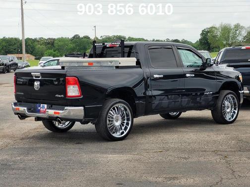 Diamond Black Crystal Pearlcoat 2021 RAM 1500 Big Horn/Lone Star