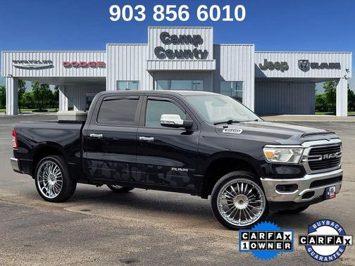 Diamond Black Crystal Pearlcoat 2021 RAM 1500 Big Horn/Lone Star