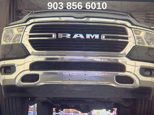 Diamond Black Crystal Pearlcoat 2021 RAM 1500 Big Horn/Lone Star