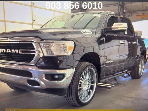 Diamond Black Crystal Pearlcoat 2021 RAM 1500 Big Horn/Lone Star
