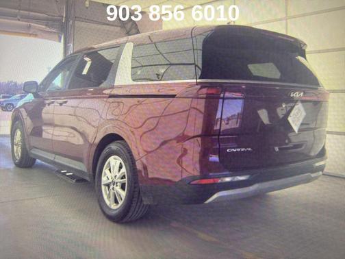 2023 Kia Carnival LX