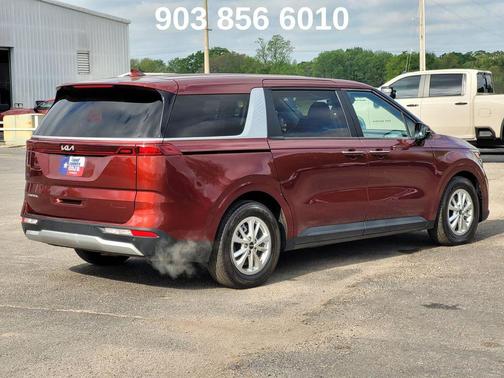 2023 Kia Carnival LX