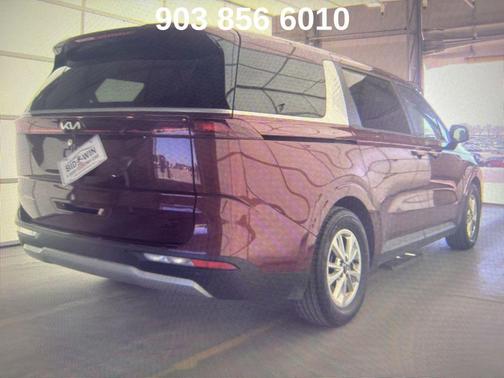 2023 Kia Carnival LX