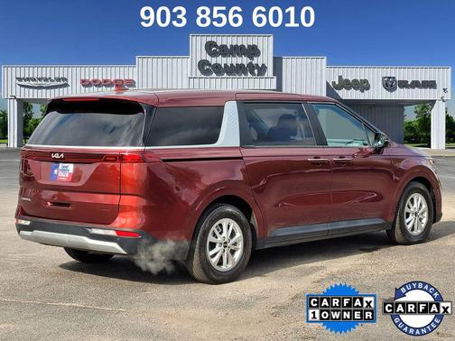 2023 Kia Carnival LX