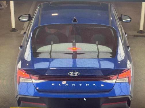 2025 Hyundai ELANTRA SEL